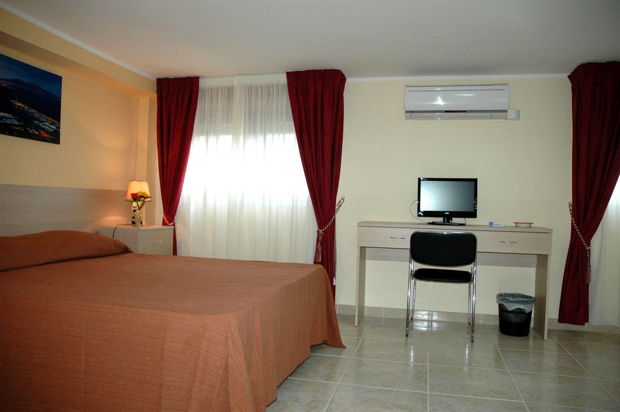 Cassiodoro Rooms Affittacamere Катандзаро Экстерьер фото